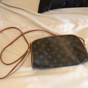 FAKE Luis Vuitton